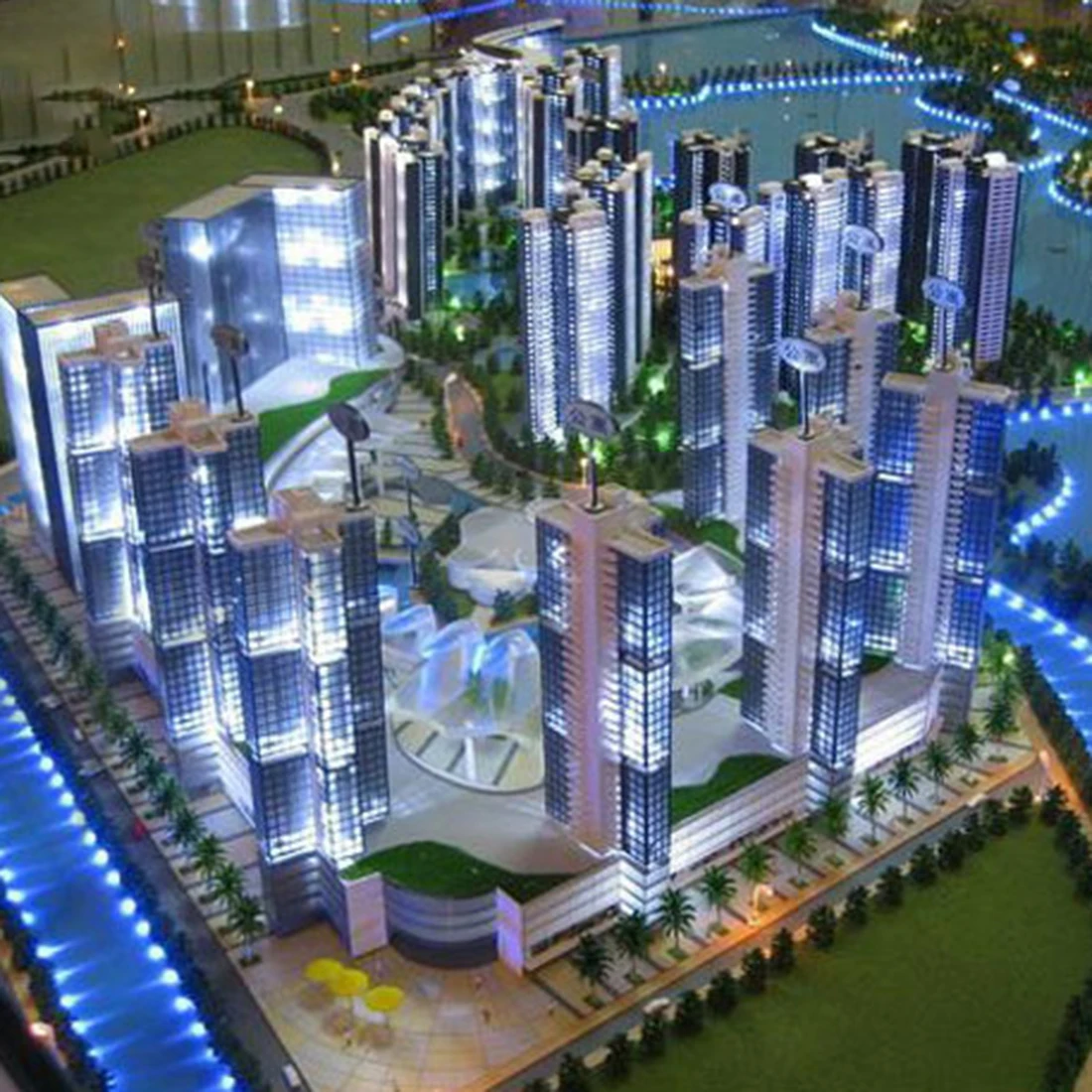 

5Pcs DIY Handmade Model Material Sand Table Decorative Shrub Flower Plant Flower Garland Decor