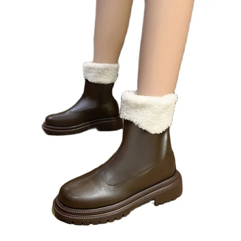 

Новый стиль 2021 осень и зима модные трендовые стильные женские полусапожки теплые короткие плюшевые женские зимние сапоги на молнии сзади