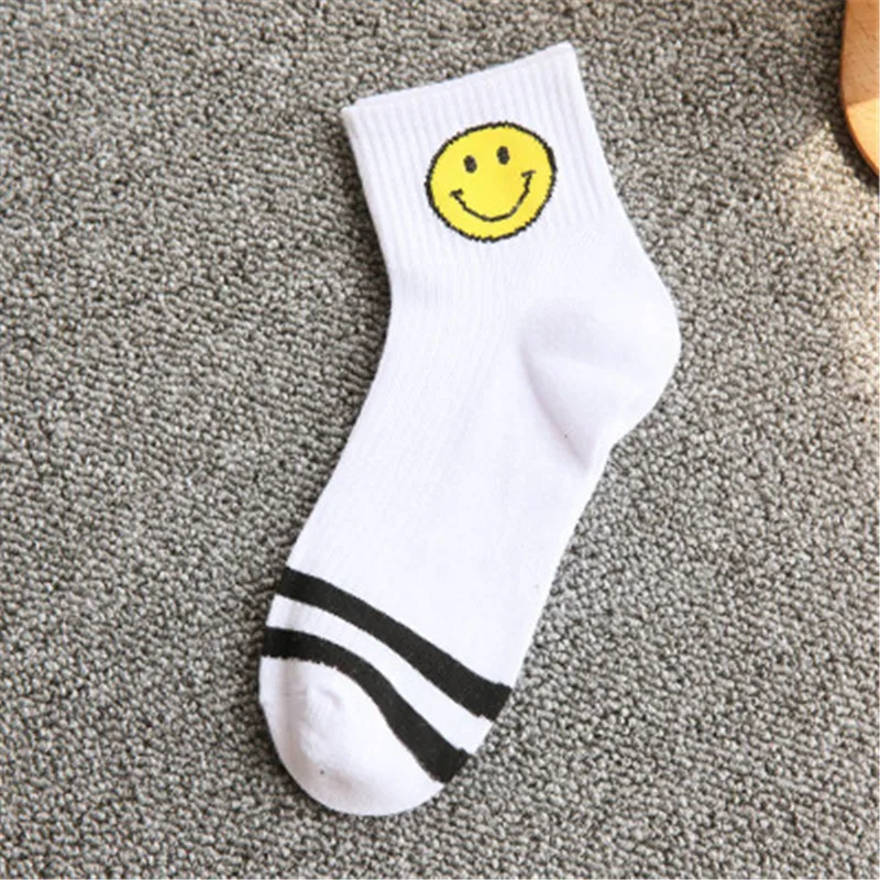 

2022 Summer New Cotton Women Socks Smile Print Stripes Funny Sock Unisex Harajuku Female Casual Cute Socks Woman Sox Hipster