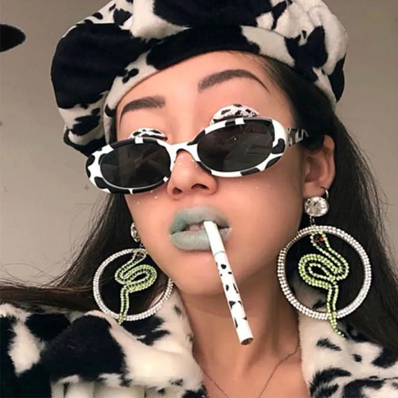 

Fashion Oval Small Frames Shade For Female Vintage Cow Color Personality Eyeglasses Brand Designer Black White Sun Glasses UV400