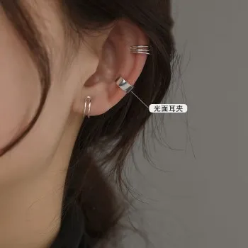 

Smooth Double-layer and Three-layer Earbone Clip with No Earholes for Men and Women. Retro Hong Kong-style Earring Earrings