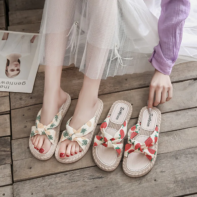 

Slippers Casual Beach Shoes Flower Low Platform Slipers Women Slides Luxury Sabot Flat Soft 2021 Fabric Rubber Floral Basic PU