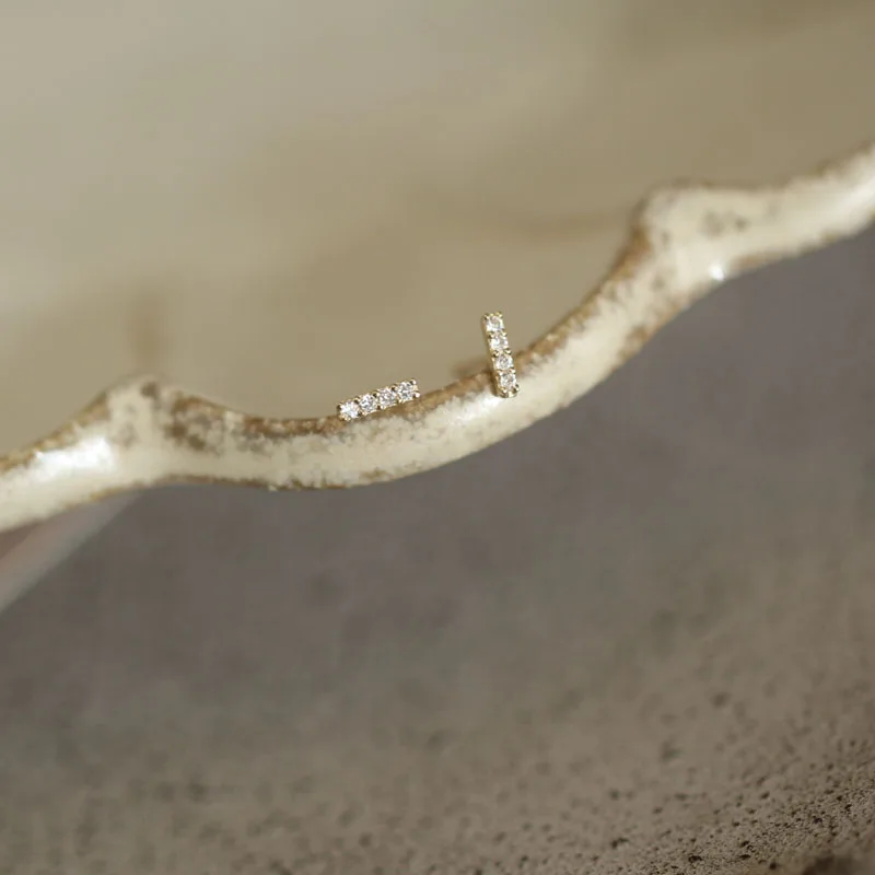 Серьги гвоздики с кристаллами в форме полоски 14 к|Серьги-гвоздики| |