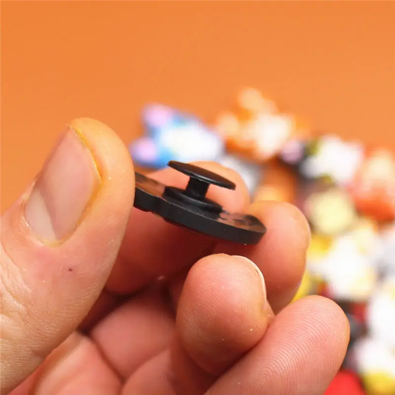 Single Sale 1pc Animals PVC Shoe Charms Shoe Buckle Accessories Cute Pug Face Shoe Decoration for croc jibz Kid's Party X-mas