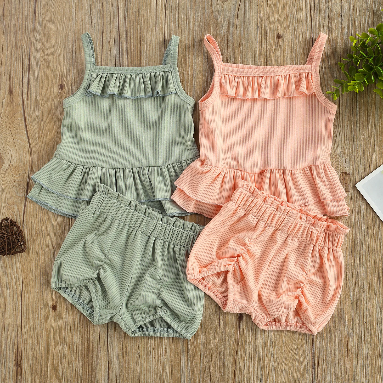 

2Pcs Girls Ribbed Outfit, Summer Toddlers Solid Color Lace Decoration Sleeveless Suspender Top + Casual Shorts Set