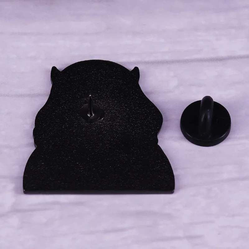 Эмалированная брошь в виде милой демонической школьницы с глазами дьявола|Броши|