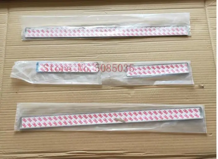 

Stainless steel inside Door Sill Scuff Plate panel kick step protector threshold For range rover sport 2008-2012 With LOGO