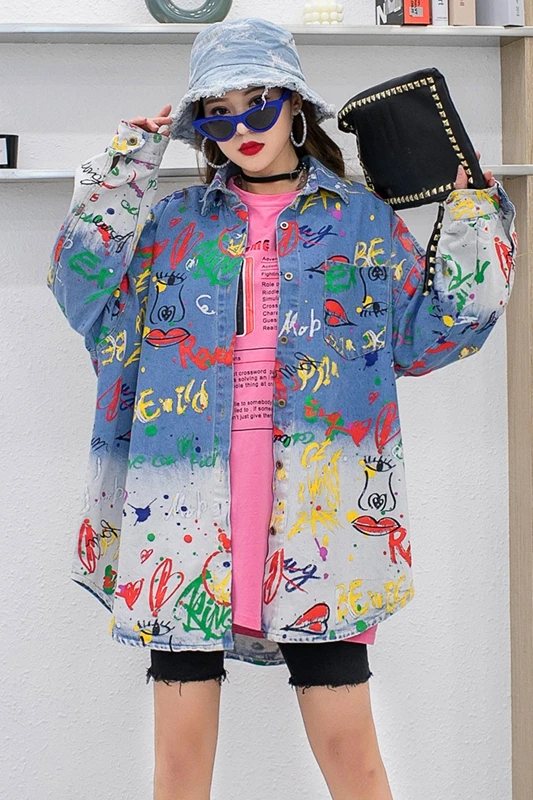 

Shirt women's European station 2021 spring new loose denim graffiti print blouse cardigan trend womens tops