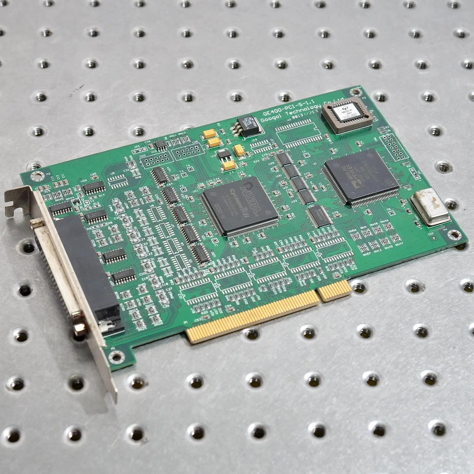 

Google GE-400-PCI-S-1.1 E4-SG-LASER four-axis motion control card