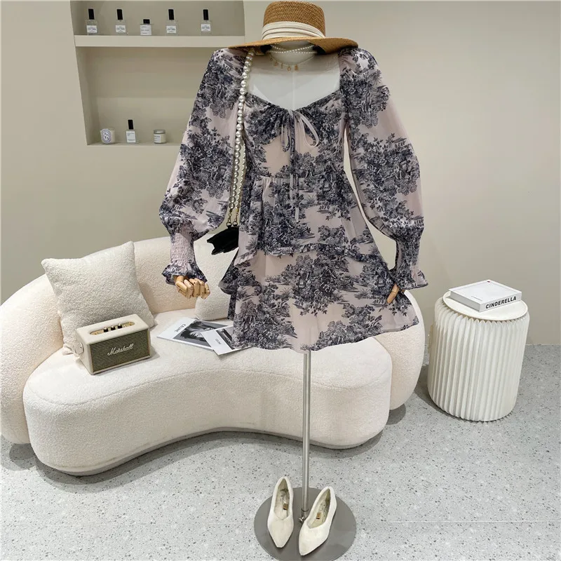 

Women's Spring Summer 2021 Niche Design Fashion Temperament Design Sense Square Neck Floral Dress