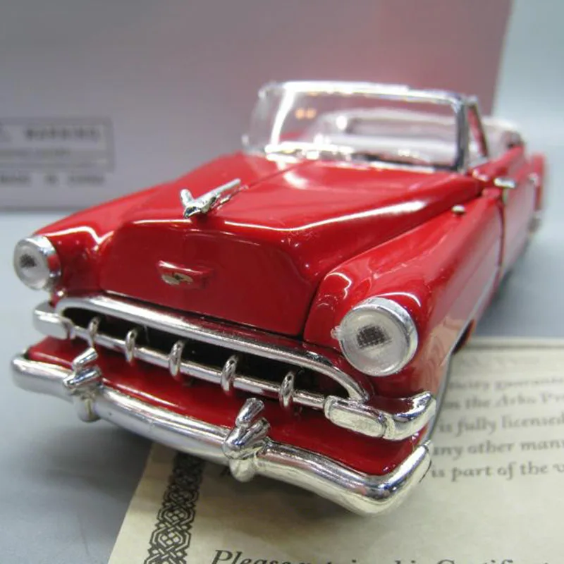 Модель литая машинки в масштабе 1:32 винтажная модель автомобиля из