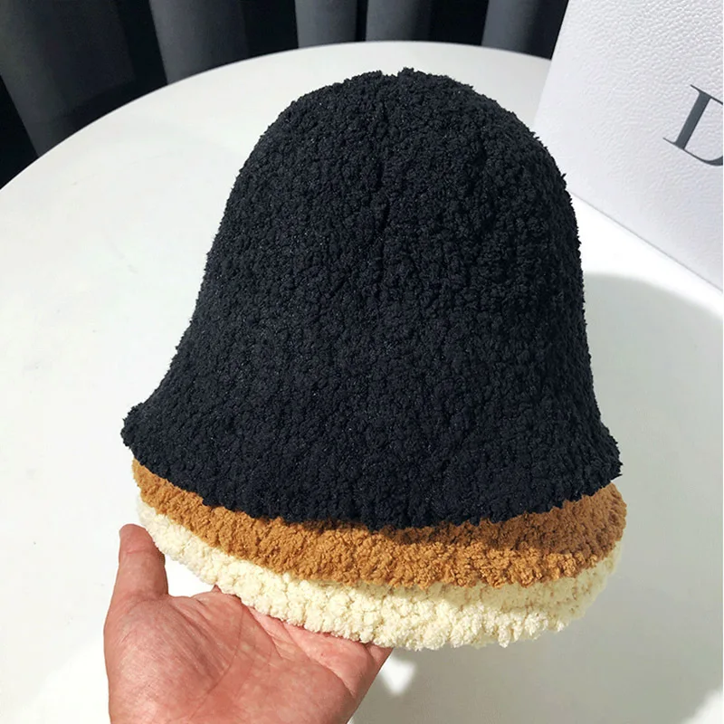 Шапка рыбака Женская однотонная с широкими полями из овечьей шерсти | Шапки-бини