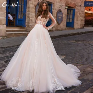 Elegant Long Sleeve Lace Wedding Dresses Scoop Neck A Line Luxury Appliques Court Train Vintage Bridal Gowns Bride To Be