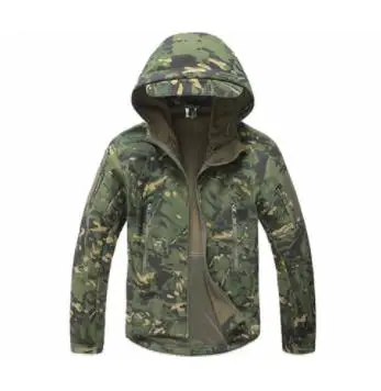 Men Woodland Digital Camouflage Jackets Outdoor Waterproof Windproof Coats Military Warm Fleece Tactical Softshell Jacket - Цвет: Green CP