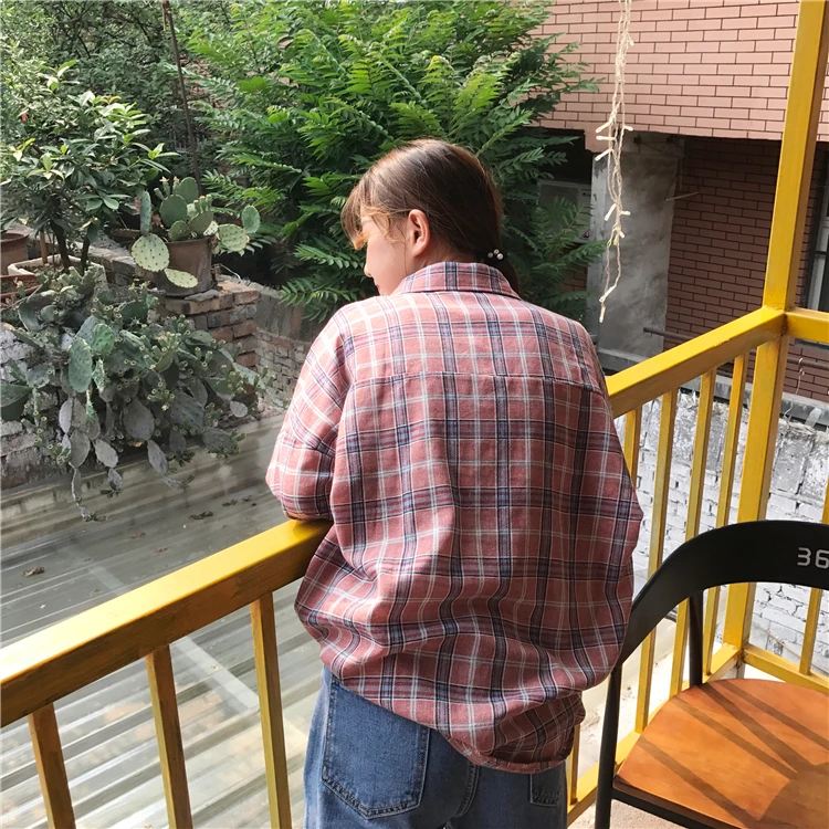 Женская клетчатая блузка с карманами универсальная Свободная рубашка в