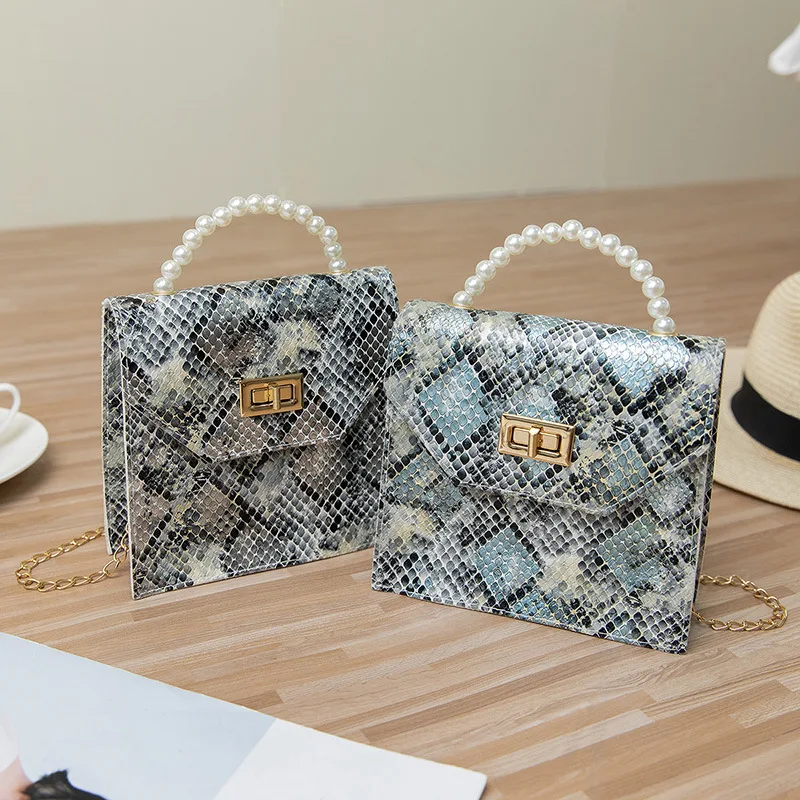 

Snake Pattern Women Bags 2021 New Fashion Pearl Shoulder Bag Diagonal Women Bag Chain Animal Pattern Buckle Small Square Bag