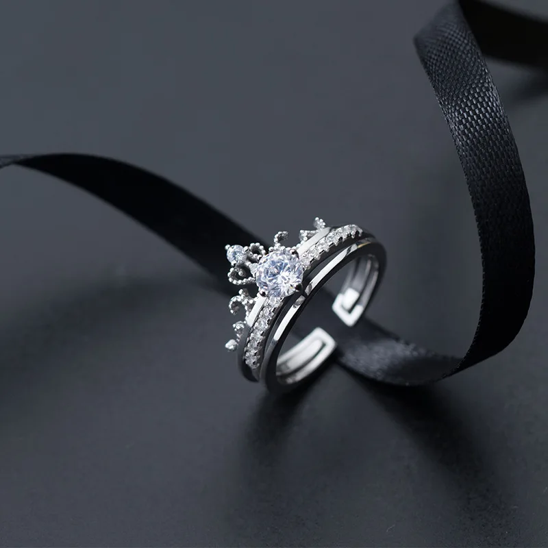 Кольцо женское из серебра 100% пробы с короной фианита регулируемое J3925 | Украшения