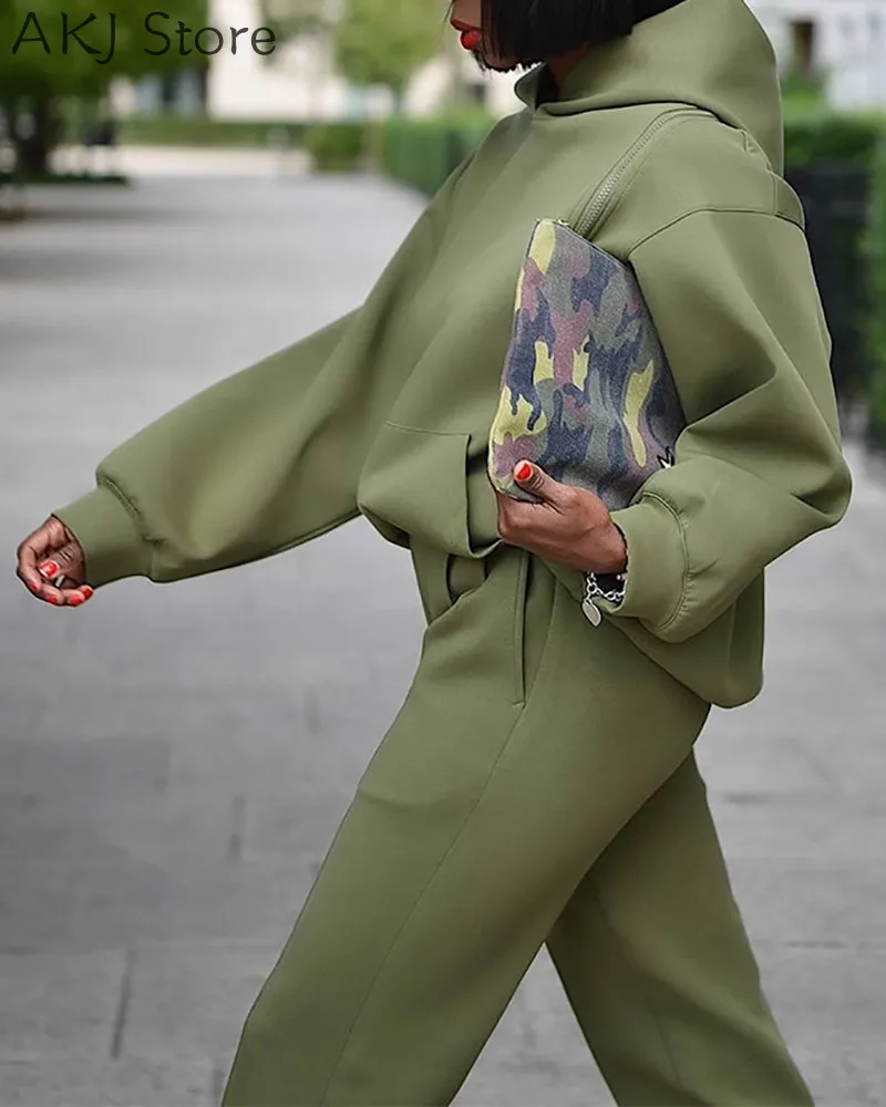

Pocket Design Hooded Sweatshirt & High Waist Pants Set