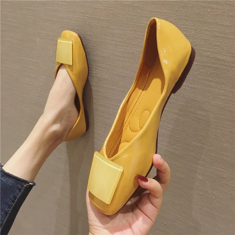 Женские дизайнерские туфли на плоской подошве элегантные удобные с кристаллами