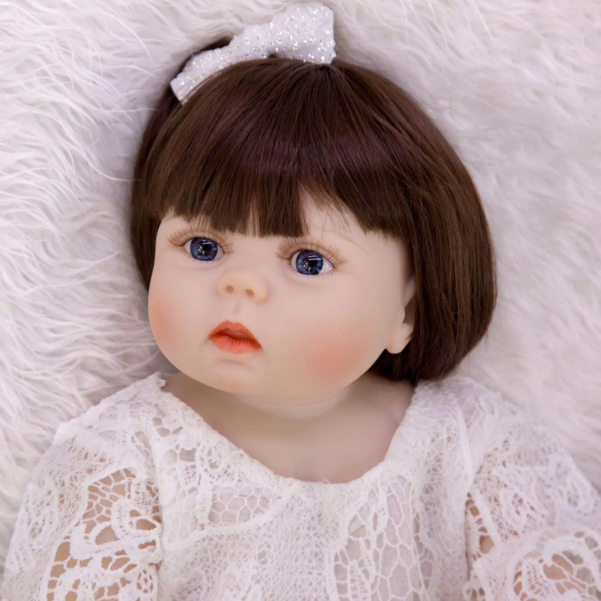 Реалистичная силиконовая кукла-младенец KEIUMI с очень большими глазами белая
