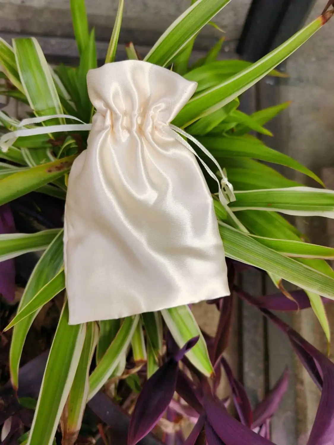 Подарочные мешочки для ювелирных изделий с шелковым покрытием 8x10 см 9x12 10x15 (4x6