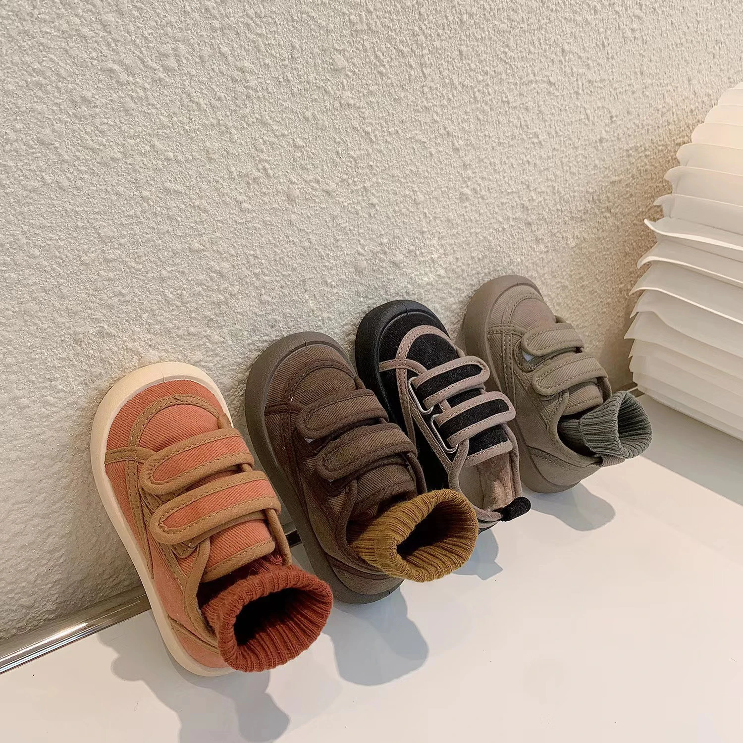 

Winter Kids Casual Sneakers Children Brand Canvas Shoes Baby Girls Fashion Sport Sneakers Toddler Boys Chunky Sneakers Trainers
