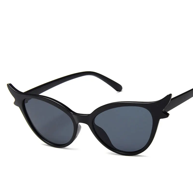 

Cat Eye New Fashion Women Sunglasses Female Ladies Personality Antler Glasses Blinking Prom Mirror