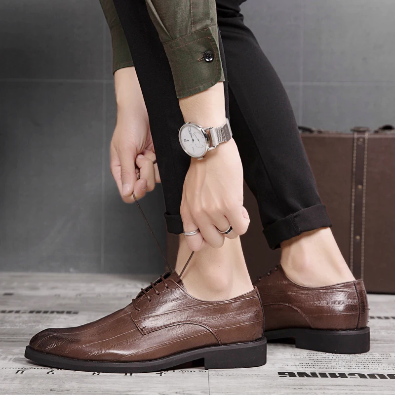 

Cuero hombre para zapatos/черные кроссовки; Сезон весна; Натуральная обувь для отдыха; Повседневная джинсовая модная мужская обувь; Официальная обувь б...