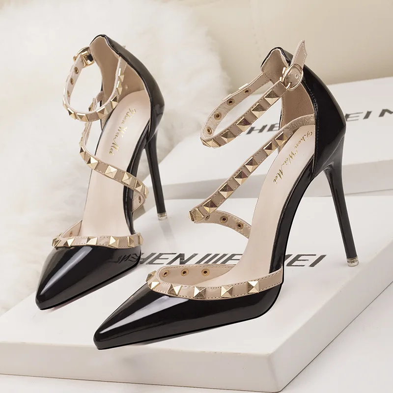 

PUMPS Simple sexy nightclubs with thin 10CM heel high heel shallow pointed head rivet hollow word belt women's shoes