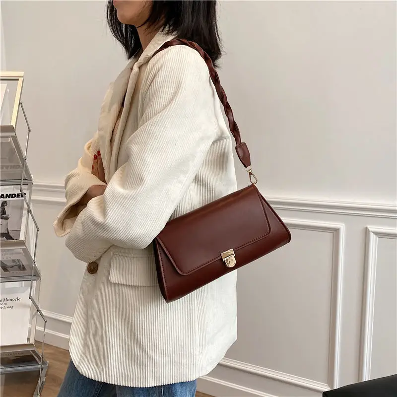 

Retro Alligator Pattern Small Shoulder Bags For Women 2021 PU Leather Underarm Bag bolsa feminina Baguette Bags Lock Purses