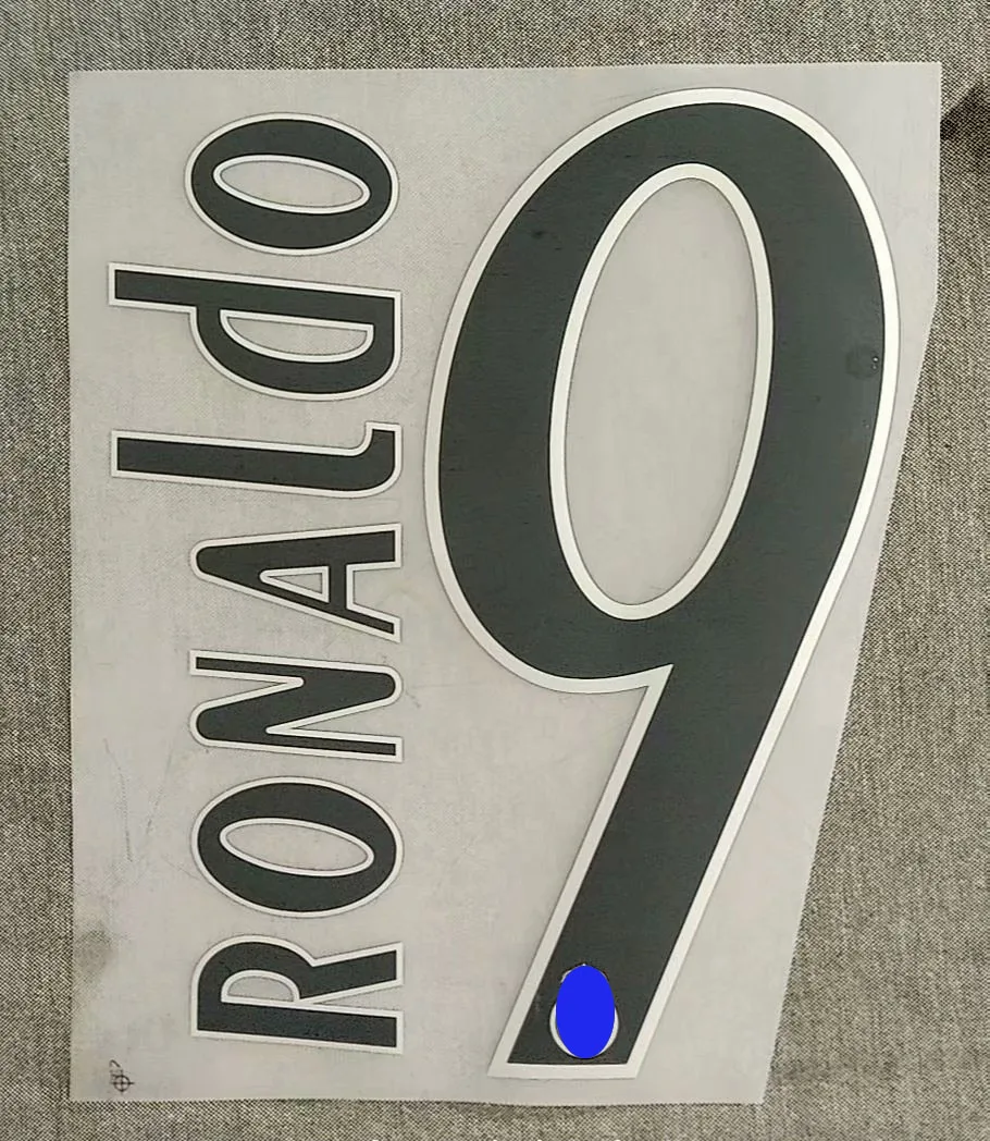 

2005 2006 #9 Ronaldo Nameset Printing iron On Transfer Badge