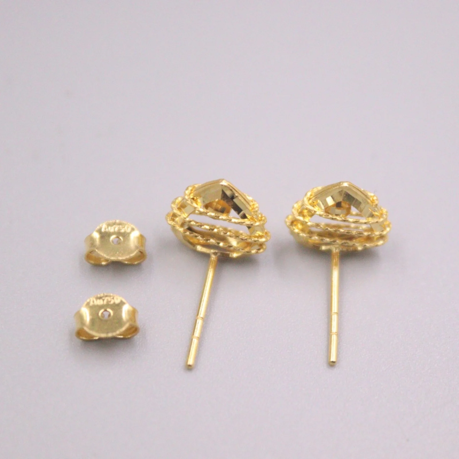 

Pure 18K Yellow Gold Earrings Men Women Filigree Bead Heart Stud Earrings /1.6-1.8g / 16*9mm