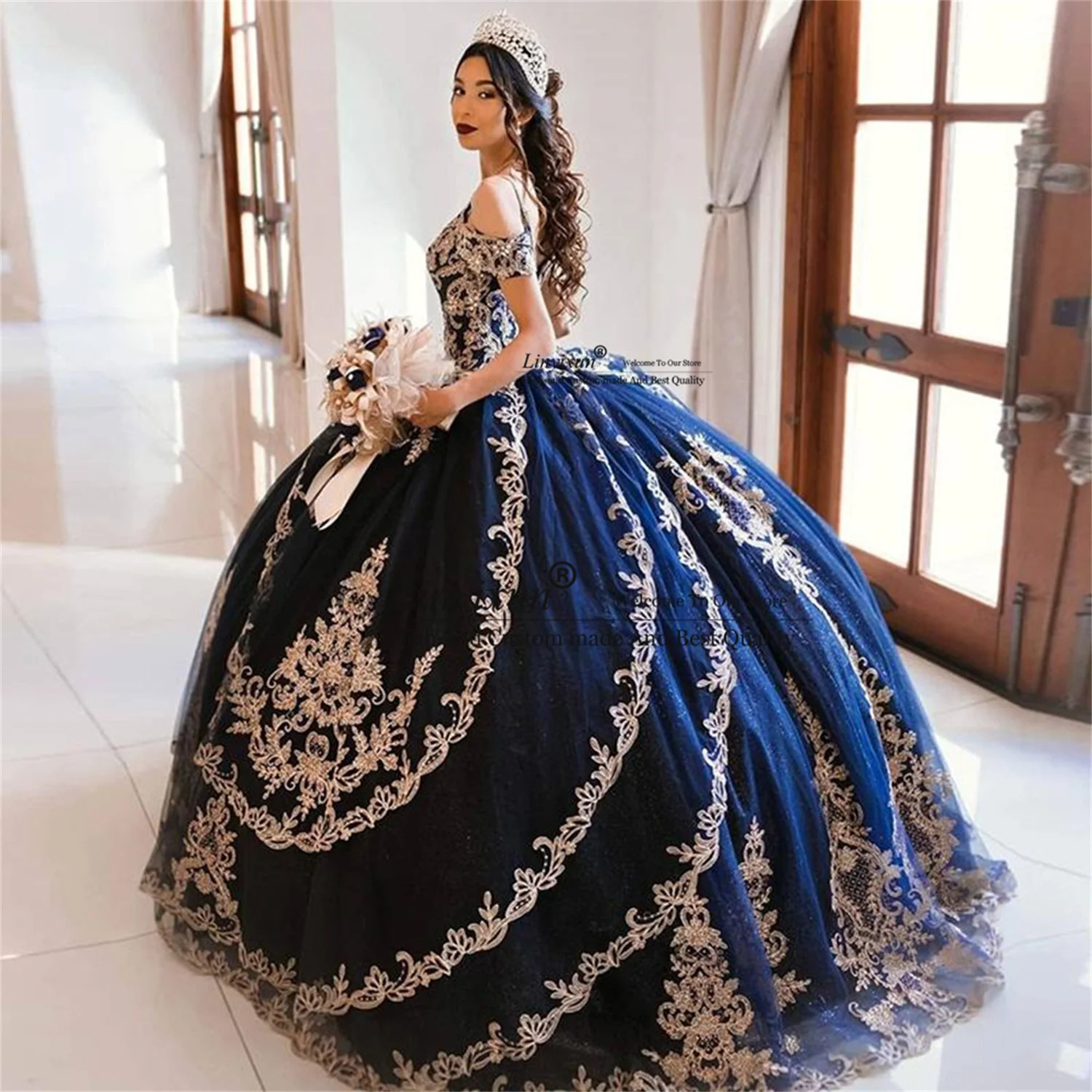 Женское платье принцессы темно-синее бальное с аппликацией и кружевом милое 16