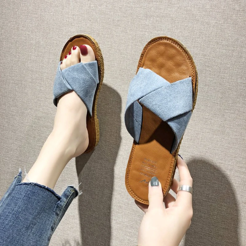 2021 Fashion Summer Shoes Designer Women Slippers Outside Beach Slides Slippers Ladies Literary Flat-Heeled Sandal One Line