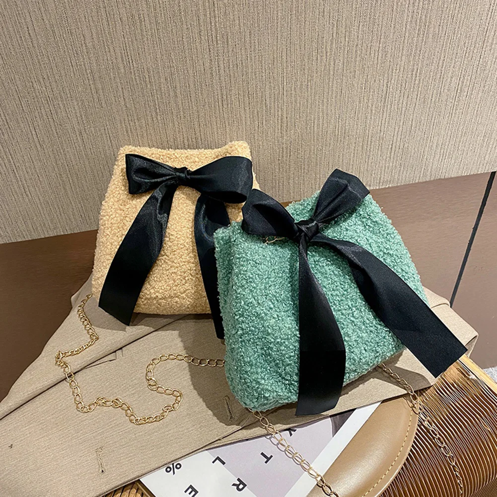 

Winter New Fashion Shoulder Bags Female Bag Plush Handbag Messenger Bag Soft Warm Fur Bag Crossbody Bag Women 2020