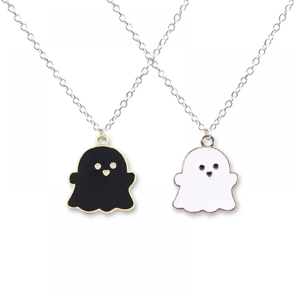 

Desenhos Animados Preto E Branco Fantasma Casal Colar Pingente Masculino E Feminino Enfeites De Presente De Halloween