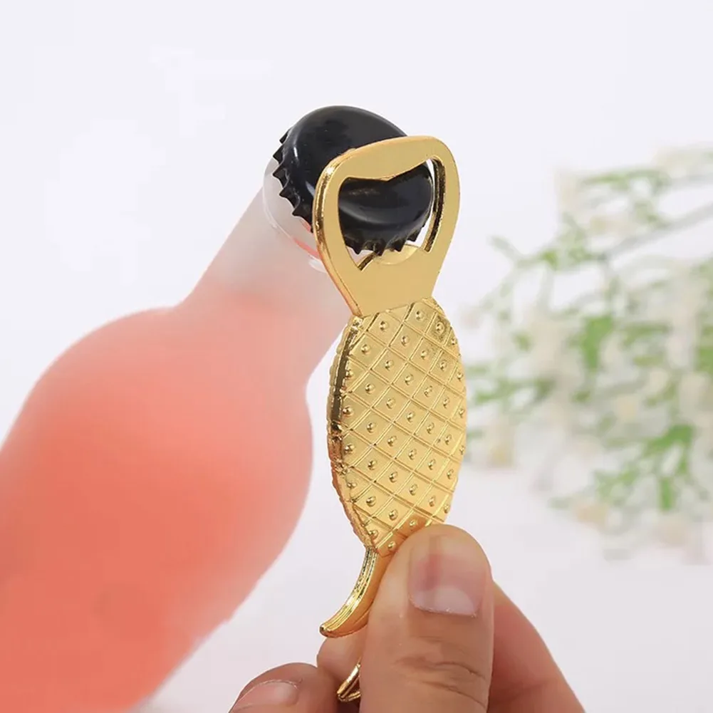 

Creative Glod Pineapple Shape Bottle Opener Wedding Small Gifts Zinc Alloy Fruit Beer Glass Cap Opener Household Kitchen Tools