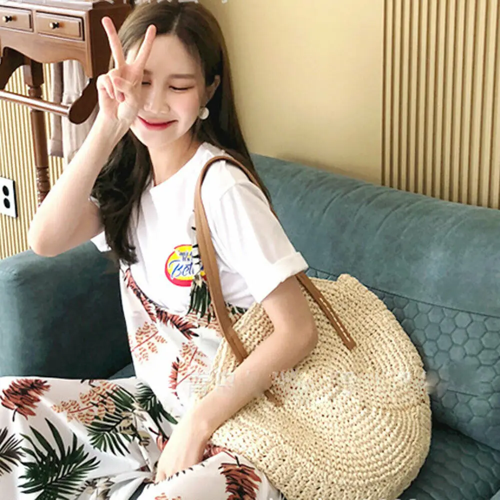 

Hand-woven Bohemian Large Size Beach BaStraw Bag Women's Fashion Shoulder Bag Center Round Rattan Straw G