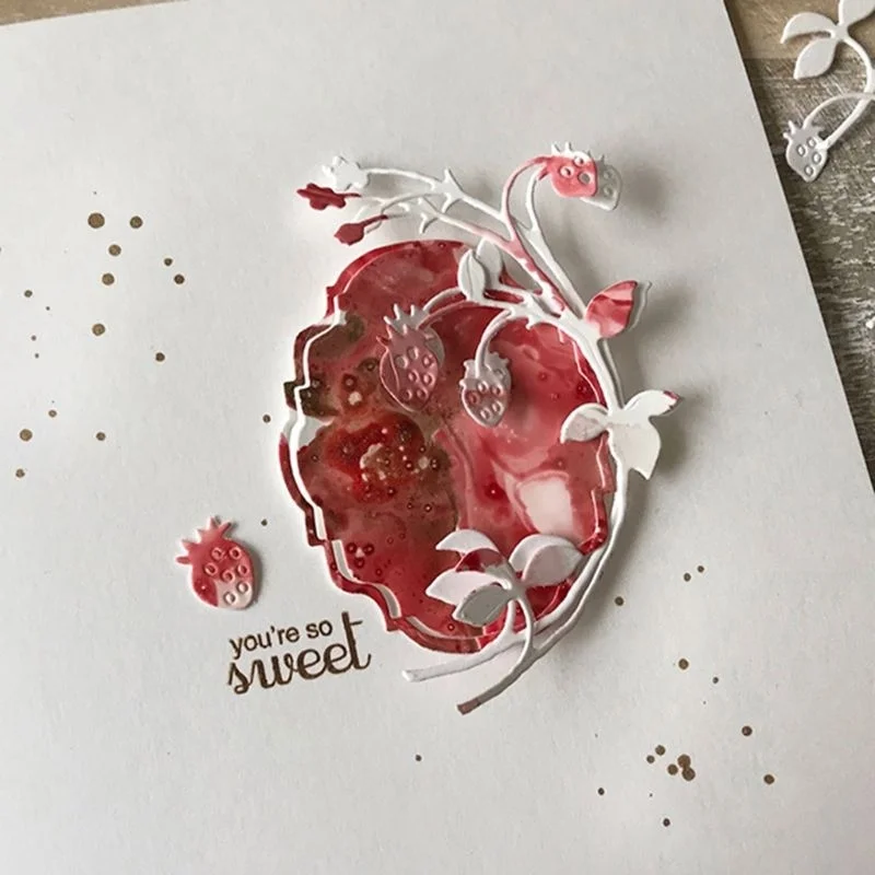 

Crazyclown DIY Strawberries Metal Cutting Dies Stencil Scrapbooking Album Stamp Paper Card Embossing Decor Craft