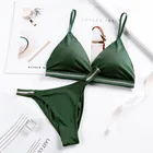 Бюстгальтер женский бесшовный с чашками пуш-ап и треугольными чашками