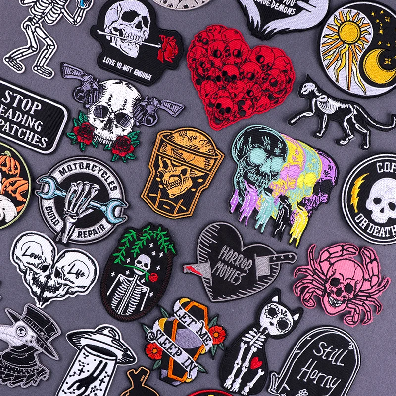 Нашивки с вышивкой черепа и скелета термоклейкие нашивки для одежды стильные в