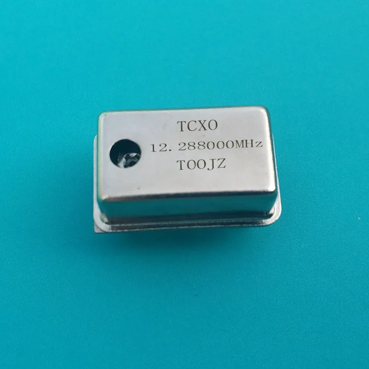 

Кварцевый генератор TCXO 12,288 МГц с температурной компенсацией, высокая точность 6,144 ppm, активный