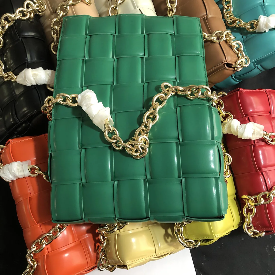 

Female High Quality Stuffed Plaid Crossbody Messenger Bag Golden Metal Chain PU Padded Pillow Bag Luxury Designer Handbag Women