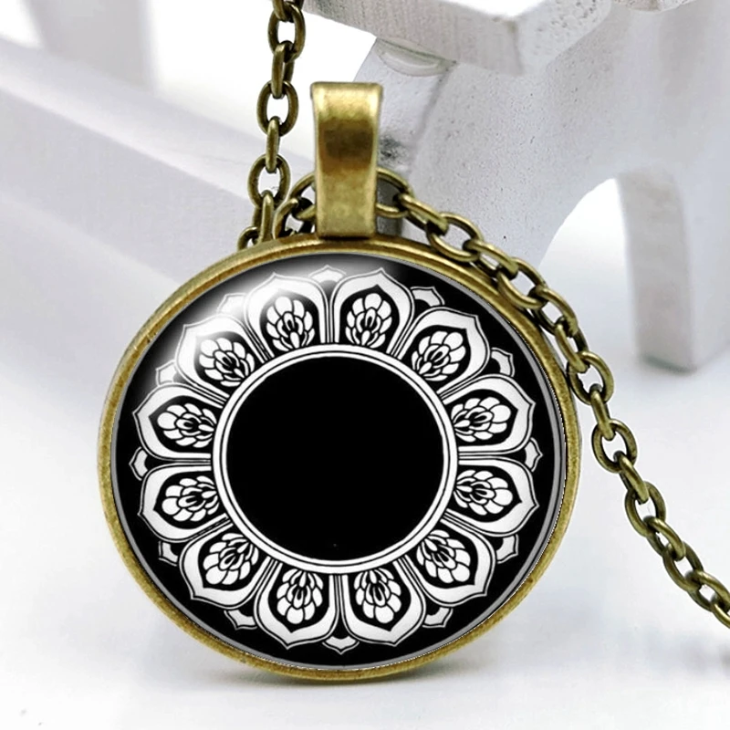 

2020 New National Style 3 Color Necklace Glass Convex Round Personality Mandala Pattern Pendant Necklace Gift Wholesale