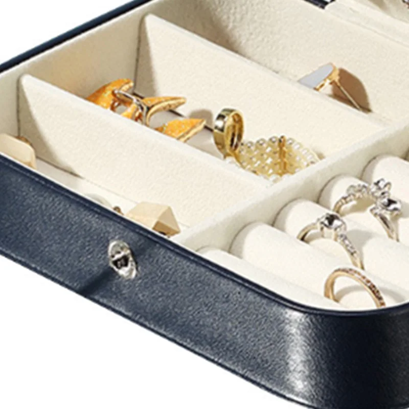

Travel Jewelry Case,Small Jewelry Box,Portable Travel Jewelry Box Organizer Display Storage Case for Rings and Earrings