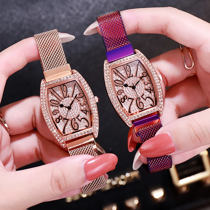 

Luxury Magnetic Bracelet Watches For Women Fashion Starry Sky Dress Watches Women Quartz Diamond Wristwatch Watches Gifts