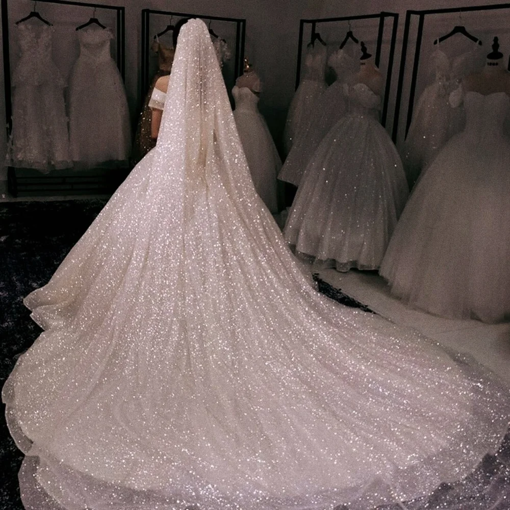 

Фата свадебная с гребнем, однослойная Однослойная с гребнем, для венчания, цвета белого шампанского, длиной 3 м/5 м
