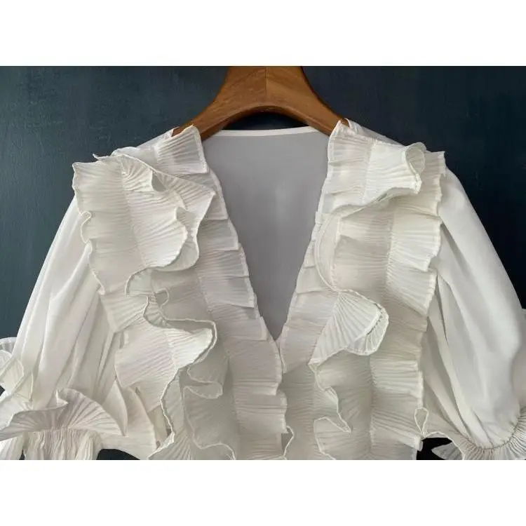 

Women's Clothing 2021 Summer New Deep V-neck Pleated Lace Stitching Loose Crop Top Woman Tshirts Harajuku