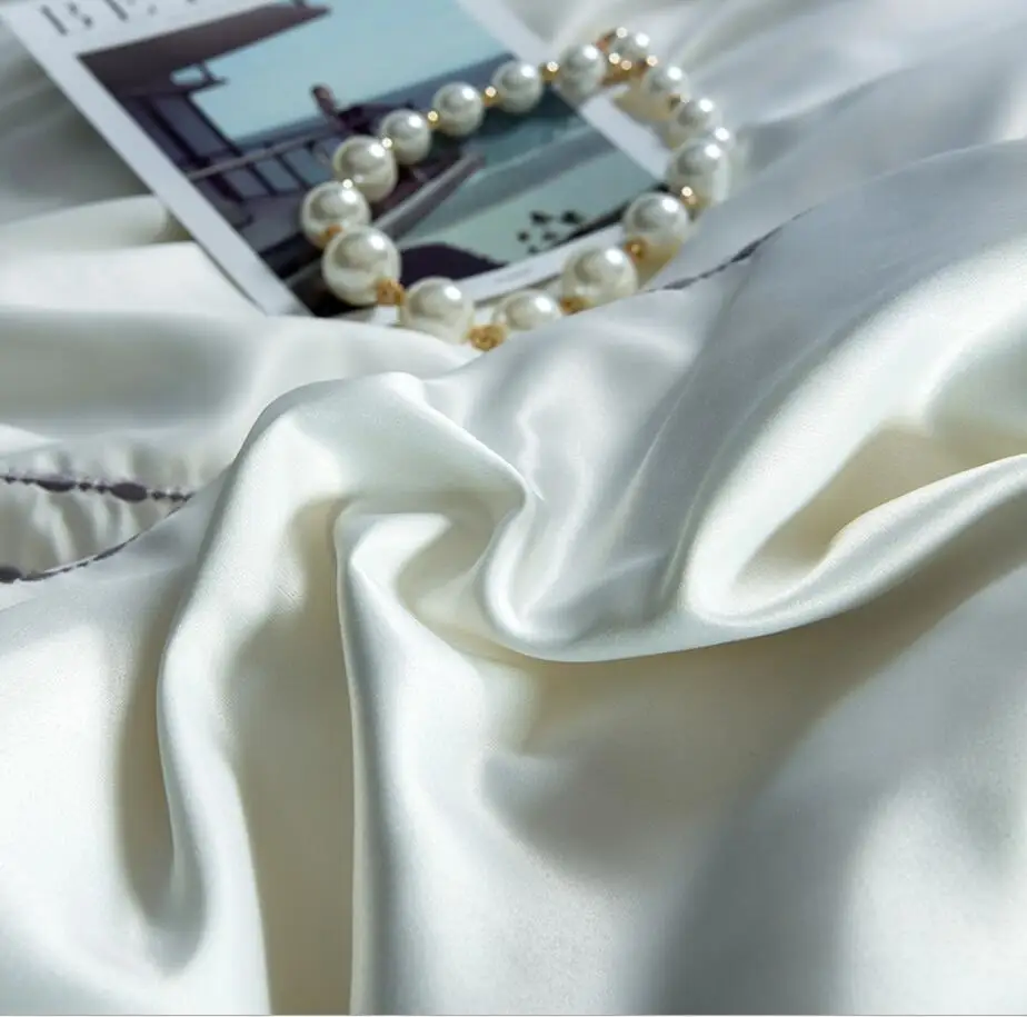 Свадебный комплект постельного белья принцессы с белой вышивкой роскошный