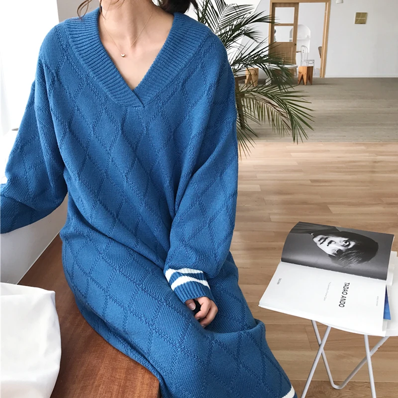 Свитер с геометрическим рисунком длинным рукавом v образным вырезом полосатый